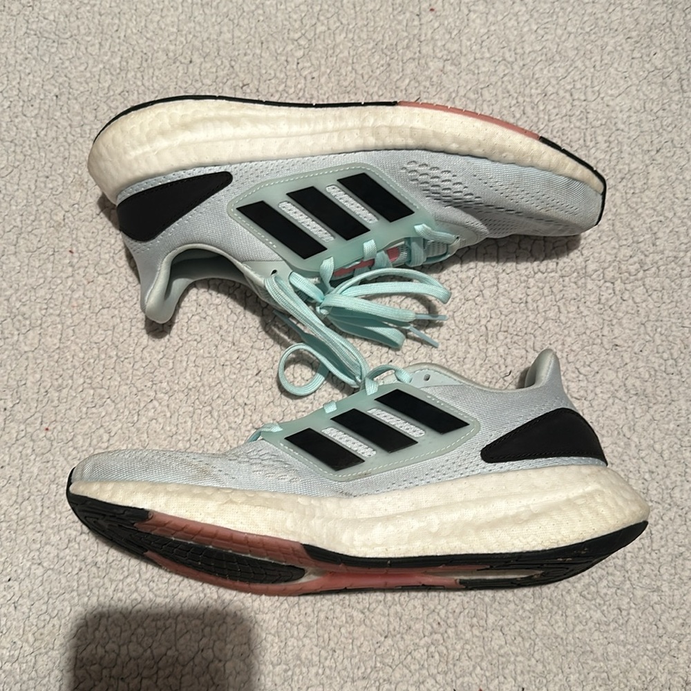 adidas - Pureboost 22 Sneakers - Picture 2 of 6
